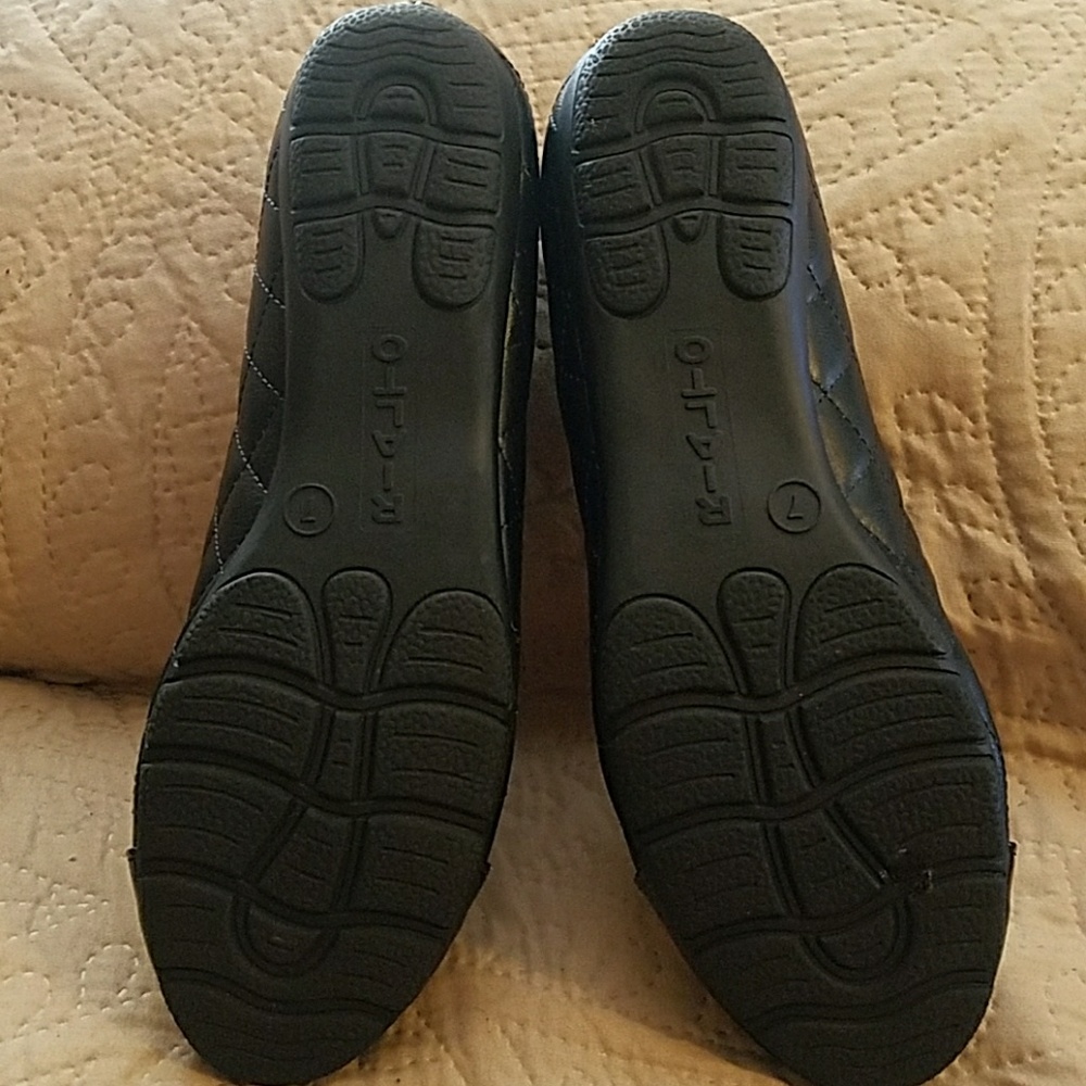 NWOT Black Flats - Picture 2 of 6
